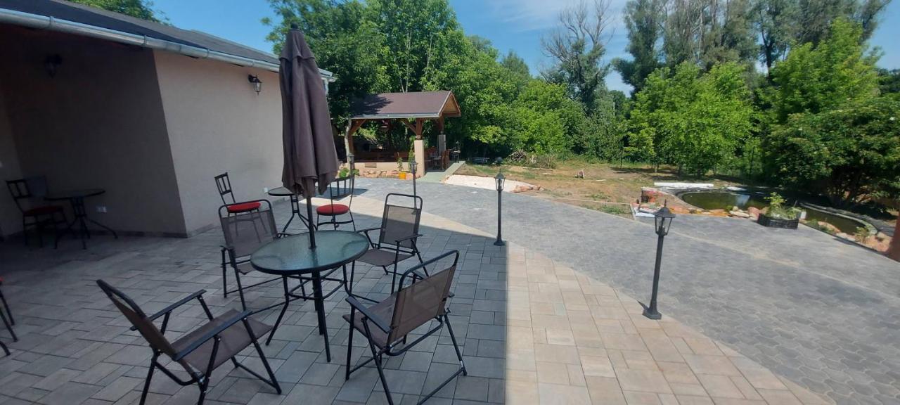 Villa Verteskacsa Vertesacsa Luaran gambar