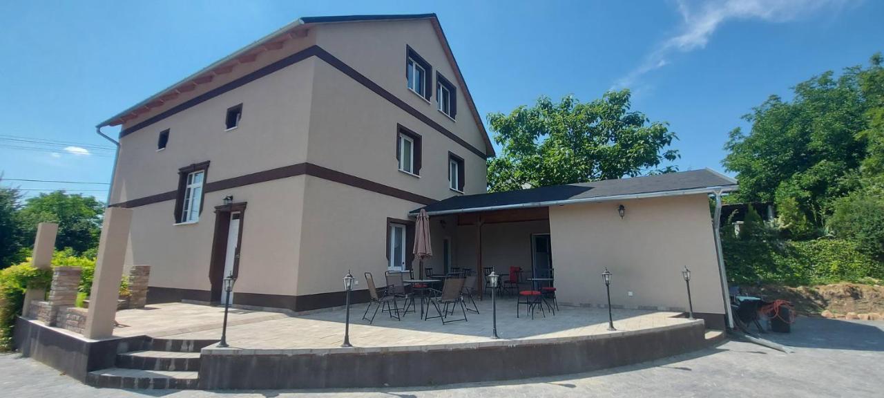 Villa Verteskacsa Vertesacsa Luaran gambar