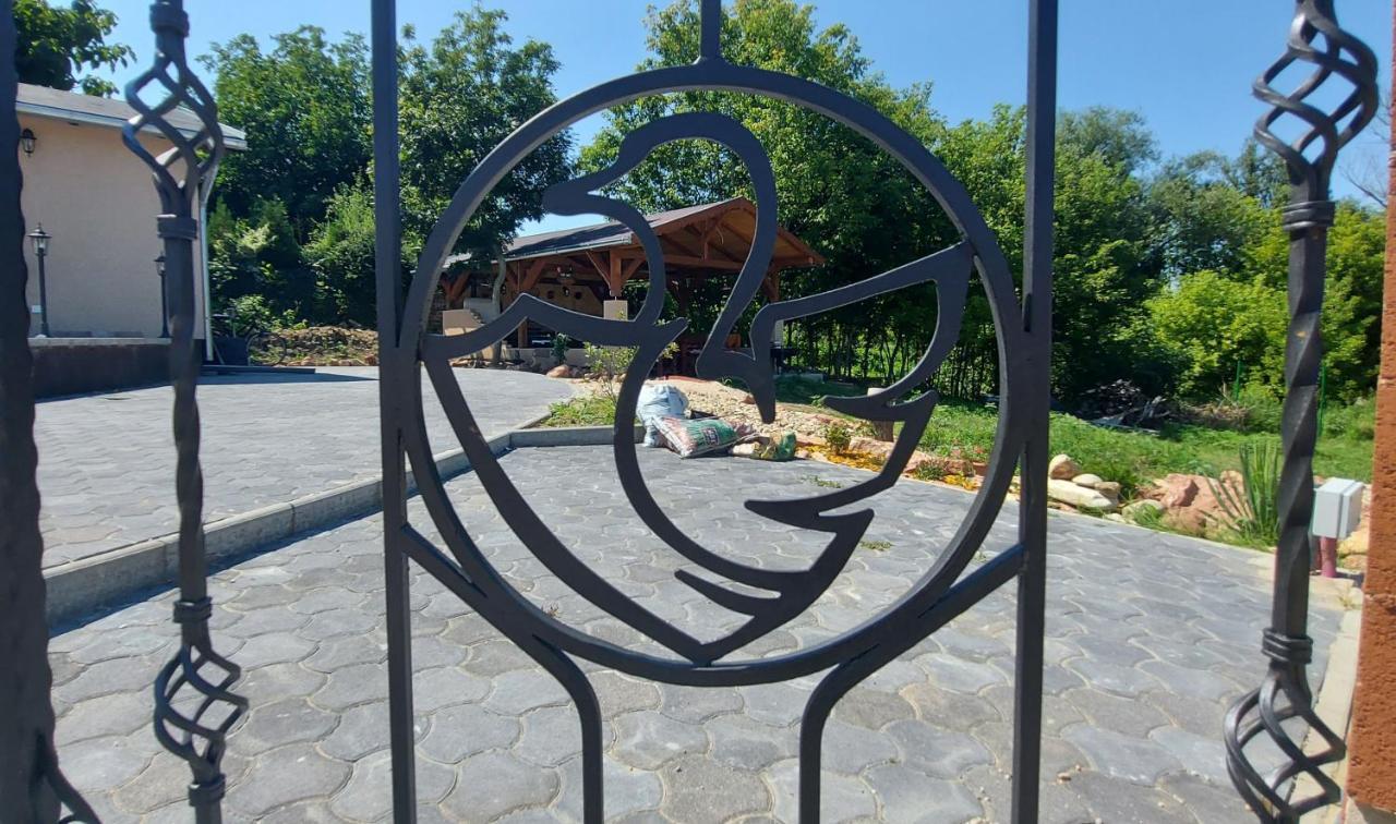 Villa Verteskacsa Vertesacsa Luaran gambar
