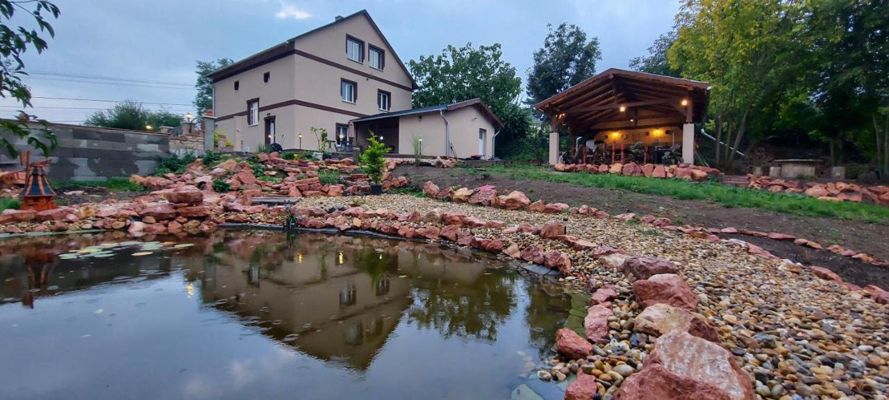 Villa Verteskacsa Vertesacsa Luaran gambar